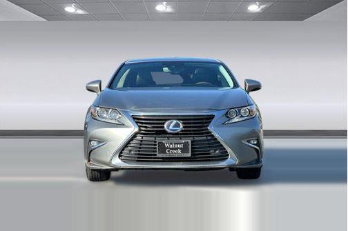 2016 Lexus ES 300h Base