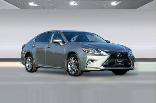 2016 Lexus ES 300h Base