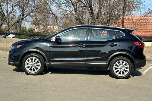 2021 Nissan Rogue Sport SV