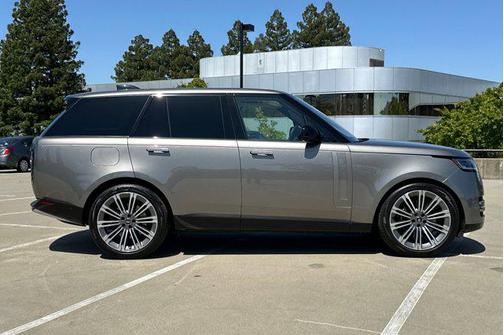 2023 Land Rover Range Rover P530 SE