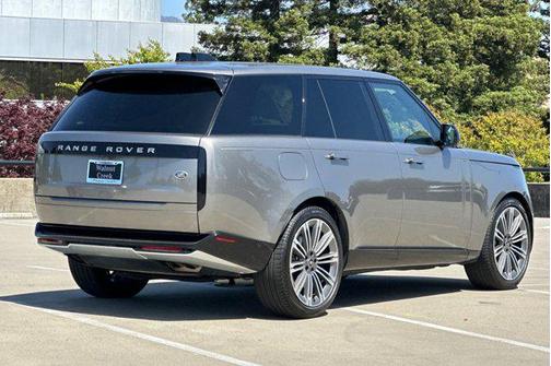 2023 Land Rover Range Rover P530 SE