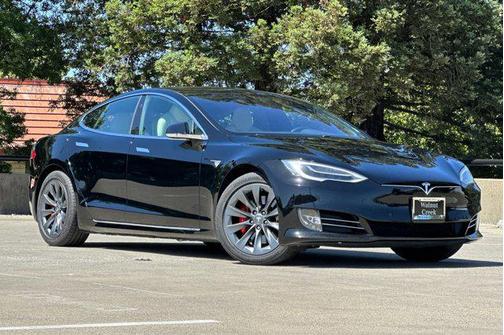 2020 Tesla Model S Performance