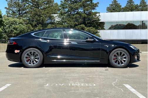 2020 Tesla Model S Performance