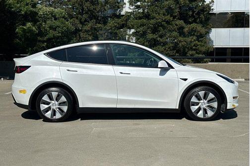 2021 Tesla Model Y Long Range Dual Motor All-Wheel Drive