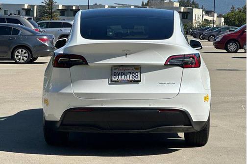 2021 Tesla Model Y Long Range Dual Motor All-Wheel Drive