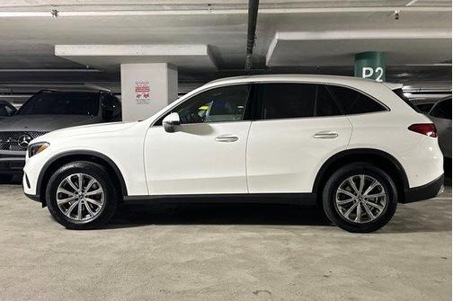 2026 Mercedes-Benz GLC 300 4MATIC