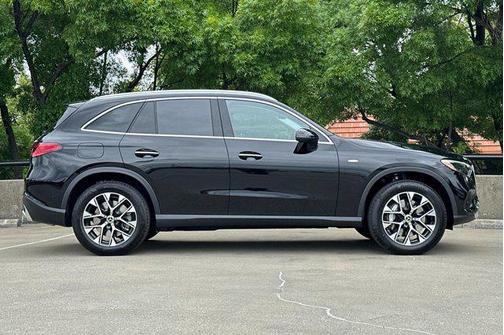 2025 Mercedes-Benz GLC 350e Base