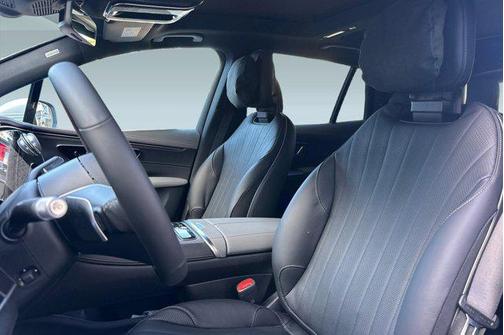 2026 Mercedes-Benz EQS 400 400