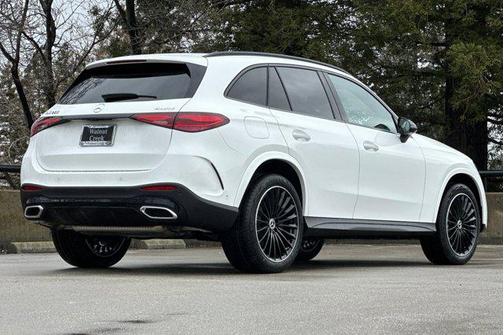 2025 Mercedes-Benz GLC 300 4MATIC