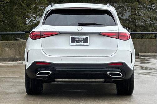 2025 Mercedes-Benz GLC 300 4MATIC