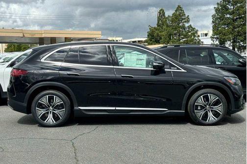 Obsidian Black Metallic 2024 Mercedes-Benz EQE 350+ Base