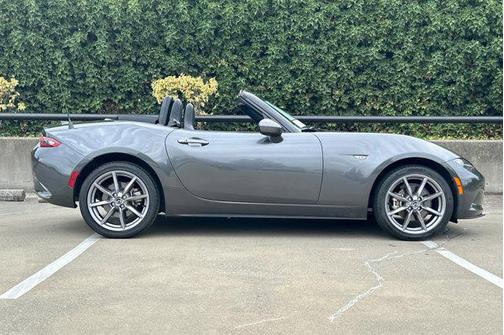 2022 Mazda MX-5 Miata Grand Touring