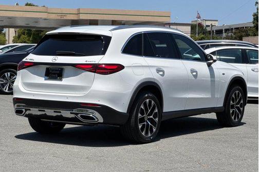 2025 Mercedes-Benz GLC 350e Base