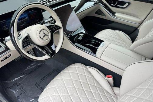 MANUFAKTUR Moonlight White Magno 2026 Mercedes-Benz S-Class 4MATIC