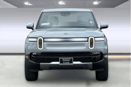 2025 Rivian R1T Adventure