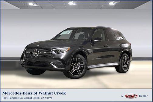 Graphite Grey Metallic 2026 Mercedes-Benz GLC 300 4MATIC