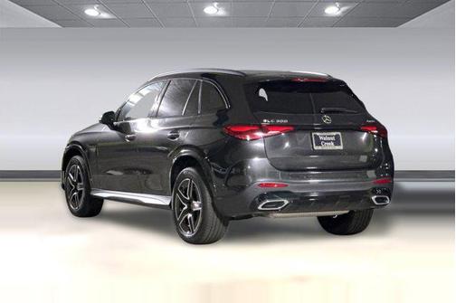 Graphite Grey Metallic 2026 Mercedes-Benz GLC 300 4MATIC