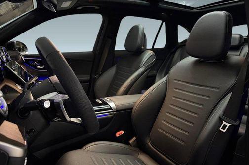 Graphite Grey Metallic 2026 Mercedes-Benz GLC 300 4MATIC