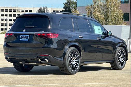 2025 Mercedes-Benz GLS 450 4MATIC