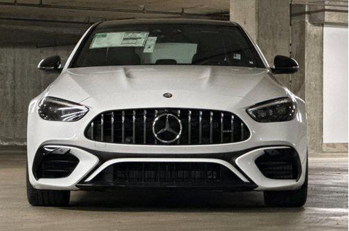 2024 Mercedes-Benz AMG C 63 S E Performance