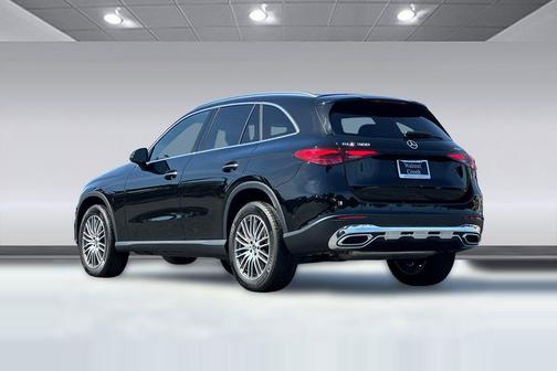 Black 2024 Mercedes-Benz GLC 300 4MATIC