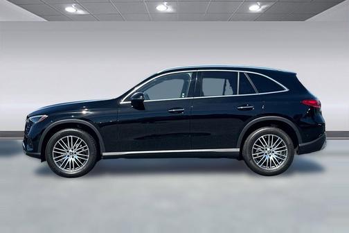 Black 2024 Mercedes-Benz GLC 300 4MATIC