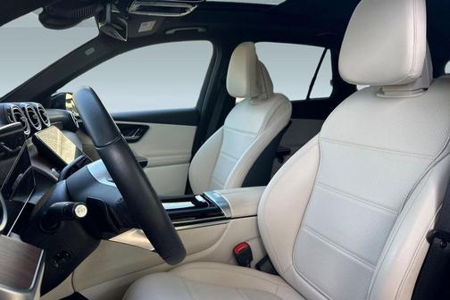 Black 2024 Mercedes-Benz GLC 300 4MATIC