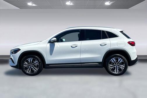 Polar White 2026 Mercedes-Benz GLA 250 4MATIC
