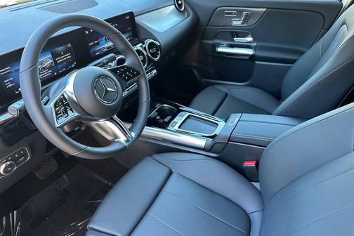 Polar White 2026 Mercedes-Benz GLA 250 4MATIC