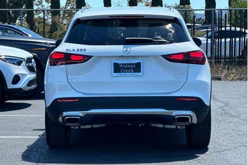 2026 Mercedes-Benz GLA 250 4MATIC