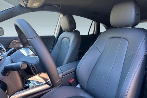 Polar White 2026 Mercedes-Benz GLA 250 4MATIC