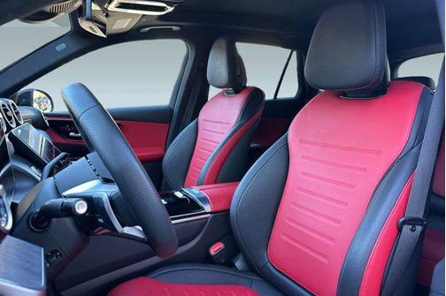 2025 Mercedes-Benz GLC 300 4MATIC