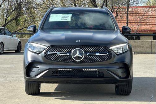 2025 Mercedes-Benz GLC 300 4MATIC