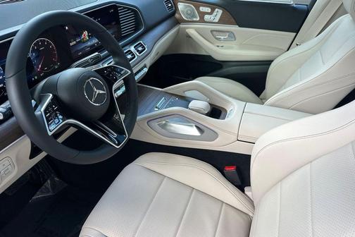 Polar White 2026 Mercedes-Benz GLE 450 4MATIC
