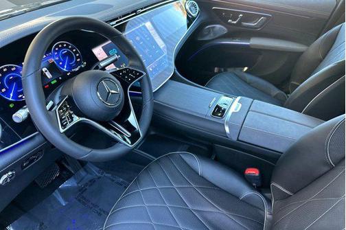 Black 2026 Mercedes-Benz EQS 550 550
