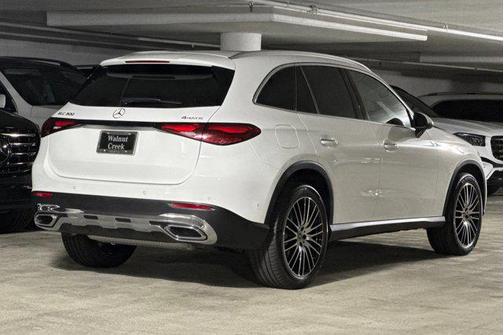 2025 Mercedes-Benz GLC 300 4MATIC