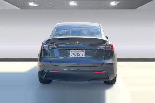 2024 Tesla Model Y Long Range Single Motor Rear-Wheel Drive