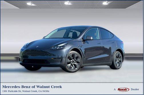 Stealth Grey 2024 Tesla Model Y Long Range Single Motor Rear-Wheel Drive