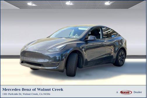 2024 Tesla Model Y Long Range Single Motor Rear-Wheel Drive