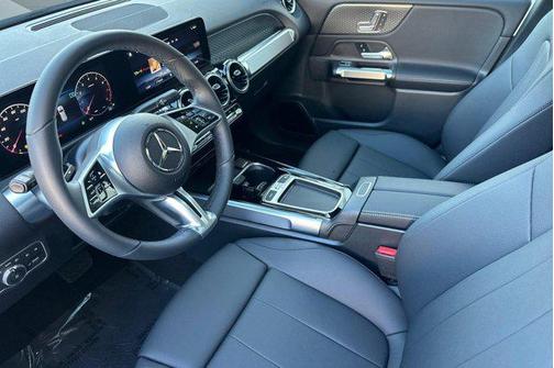 Polar White 2026 Mercedes-Benz GLB 250 Base