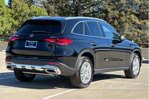 2025 Mercedes-Benz GLC 300 4MATIC