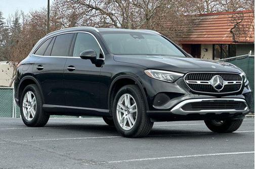 2025 Mercedes-Benz GLC 300 4MATIC
