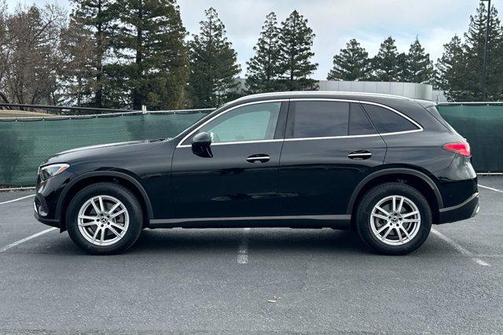 2025 Mercedes-Benz GLC 300 4MATIC