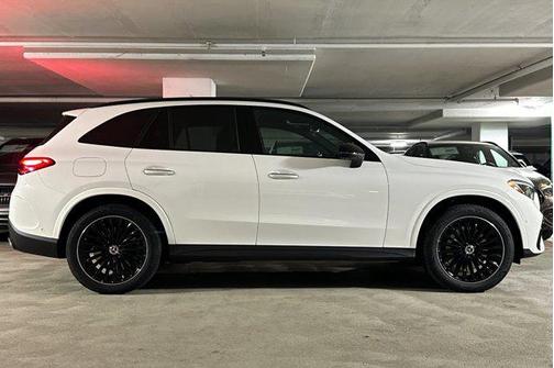 2025 Mercedes-Benz GLC 350e Base