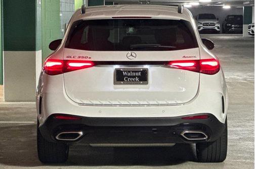 2025 Mercedes-Benz GLC 350e Base