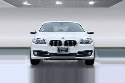 2015 BMW 528 528i