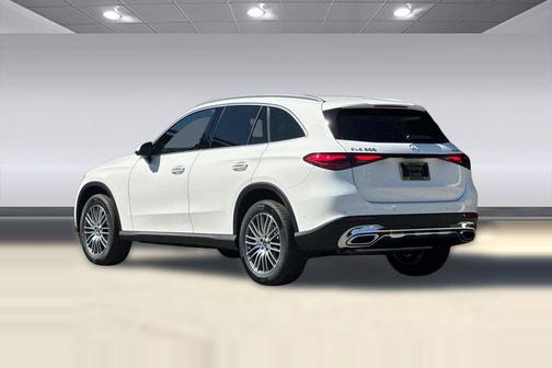 Polar White 2026 Mercedes-Benz GLC 300 4MATIC