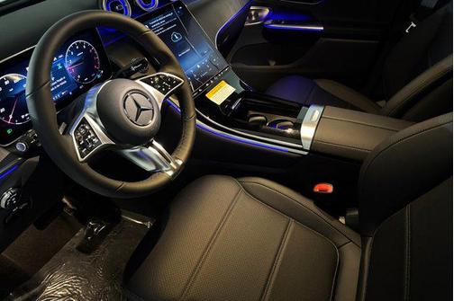 2026 Mercedes-Benz GLC 300 4MATIC