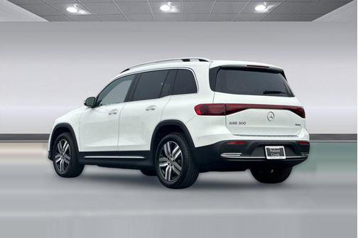 2025 Mercedes-Benz EQB 300 4MATIC