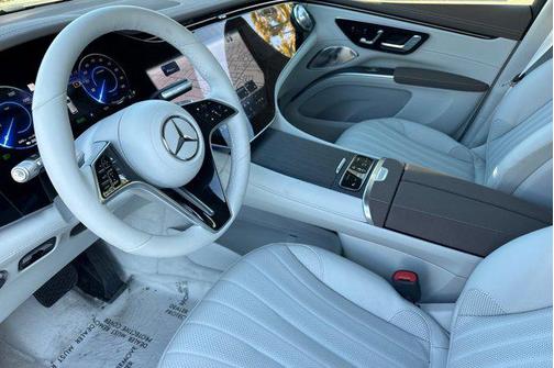 2026 Mercedes-Benz EQS 400 400